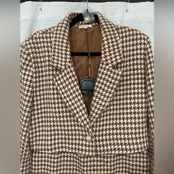 Women’s houndstooth blazer and skirt set - Picture 3 of 5